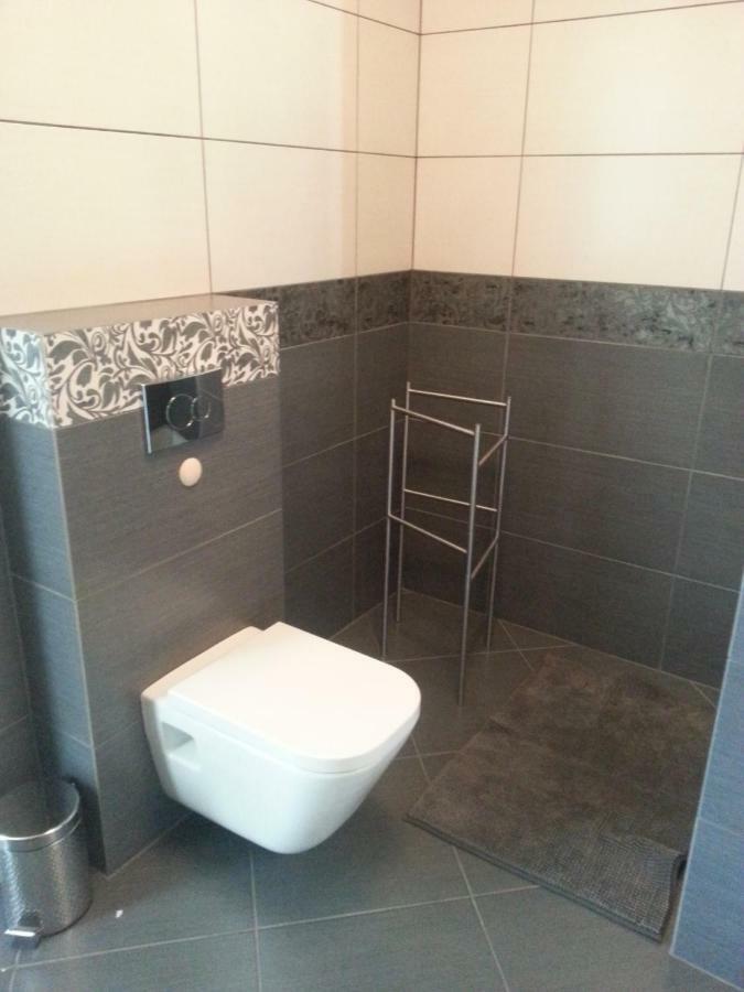 Strict Center Towarowa Apartment Познан Екстериор снимка