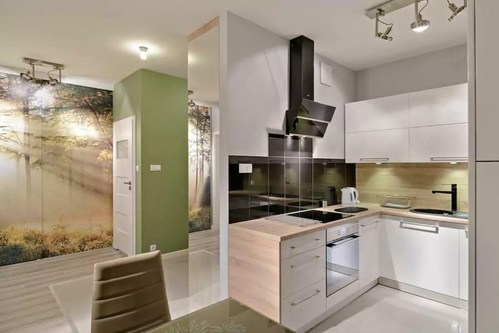 Strict Center Towarowa Apartment Познан Екстериор снимка