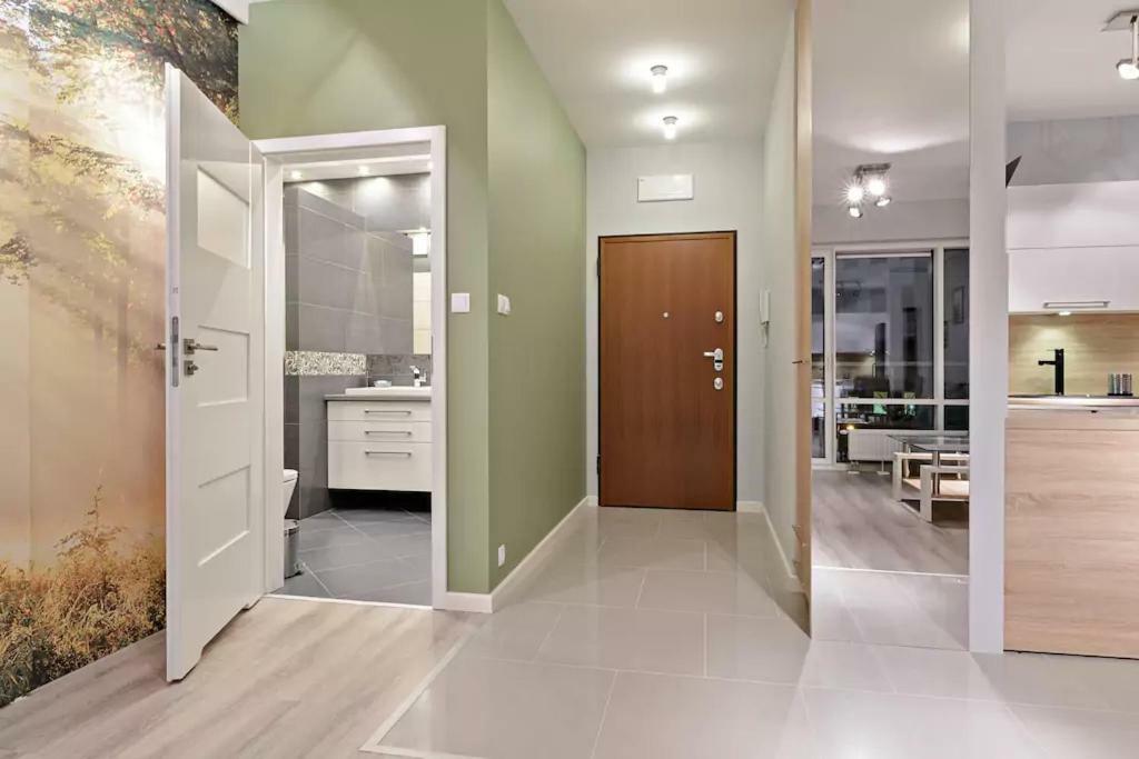 Strict Center Towarowa Apartment Познан Екстериор снимка