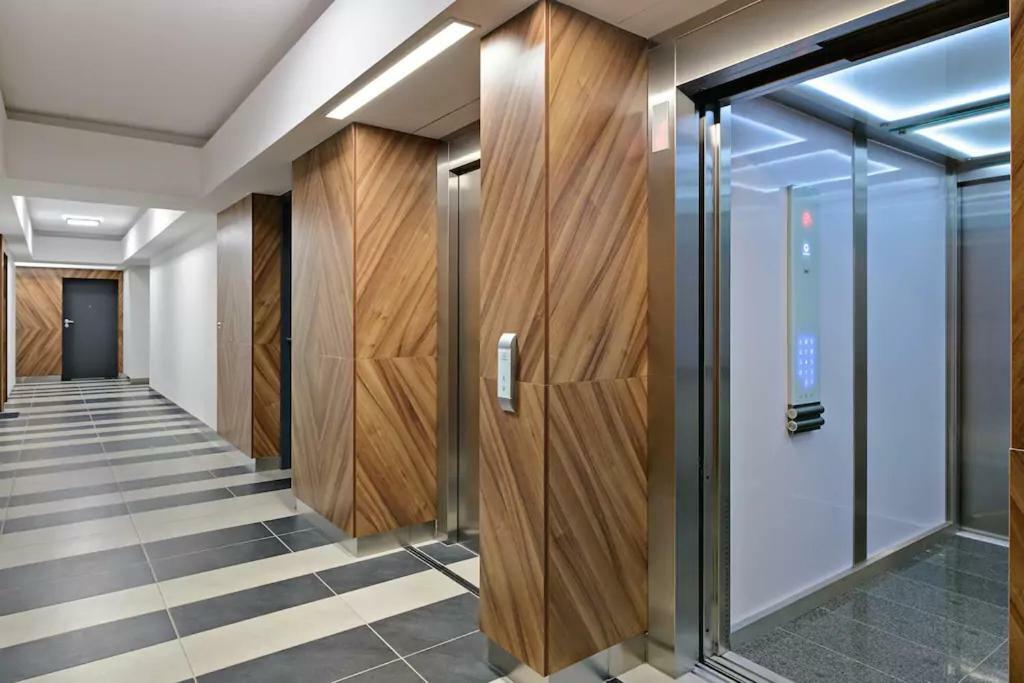 Strict Center Towarowa Apartment Познан Екстериор снимка